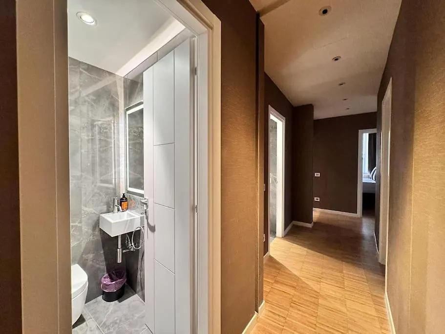The Condotti - Luxury Serviced Apartment Roma