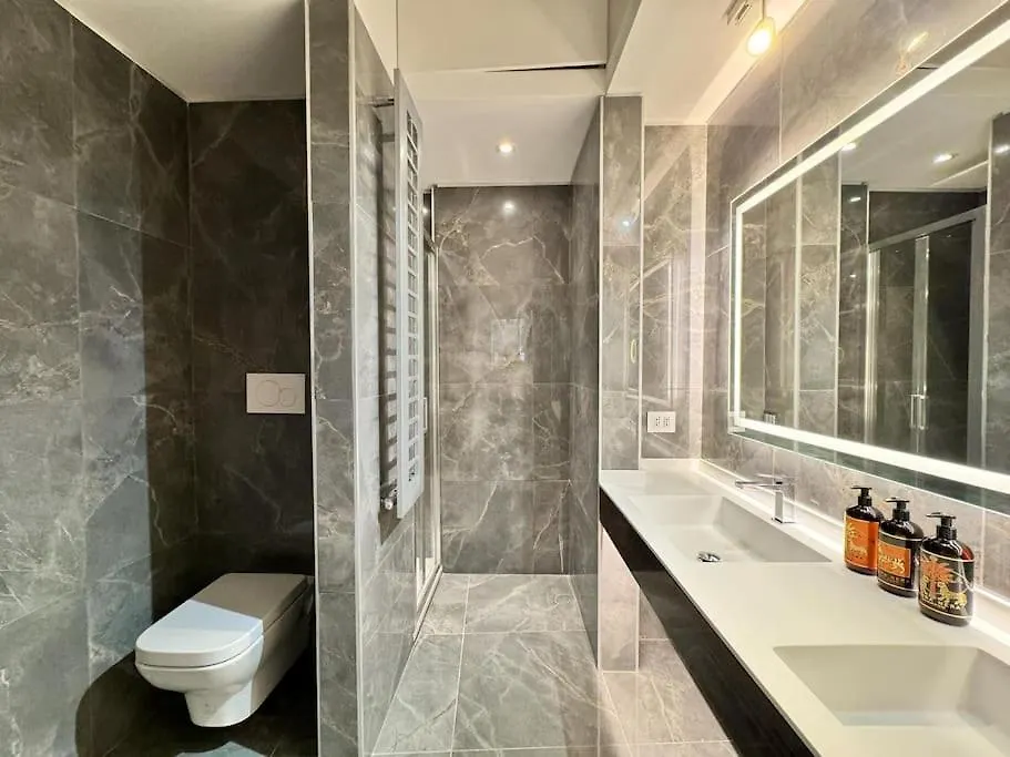 The Condotti - Luxury Serviced Apartment Roma