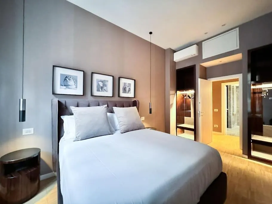 The Condotti - Luxury Serviced Apartment Roma