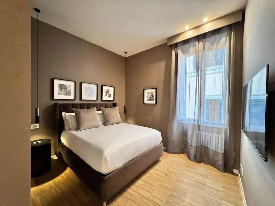 The Condotti - Luxury Serviced Apartment Róma 0*,